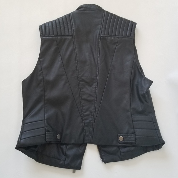 Bebe faux leather vest - Picture 3 of 3